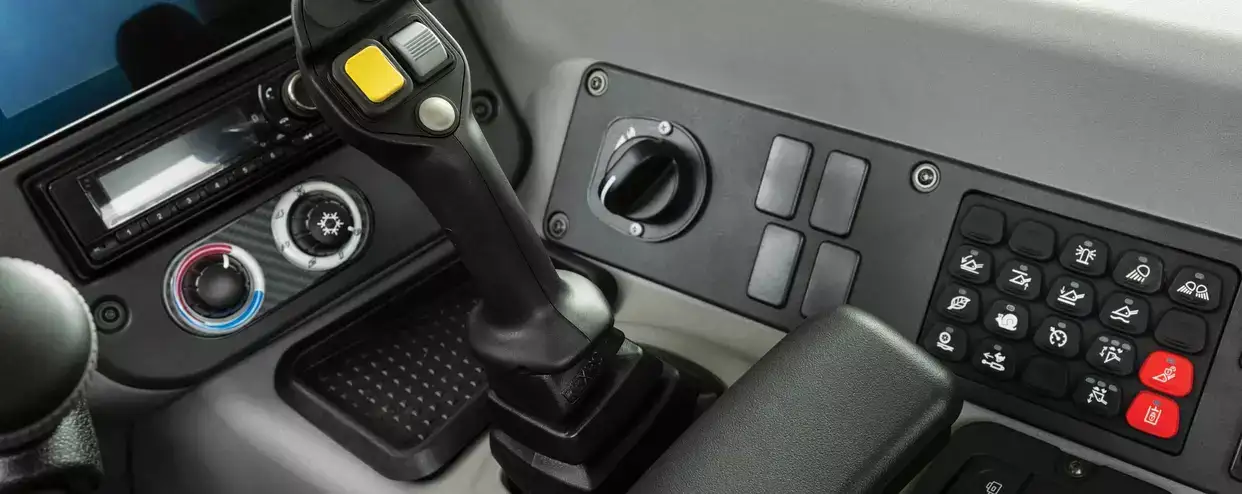 New Holland Construction Compact Wheel Loader 