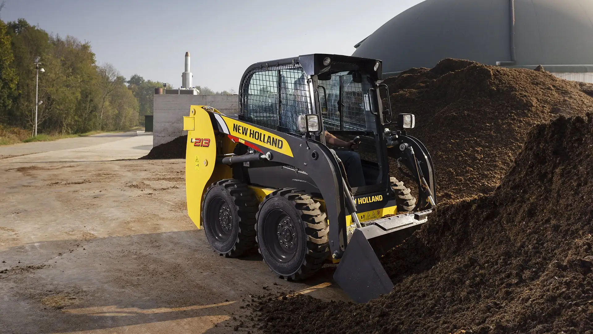 SKID STEER LOADERS ＆ COMPACT TRACK LOADERS