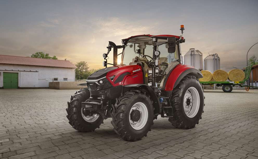 Case IH_New Farmall M Series Tractors_Farmall 120M.jpg