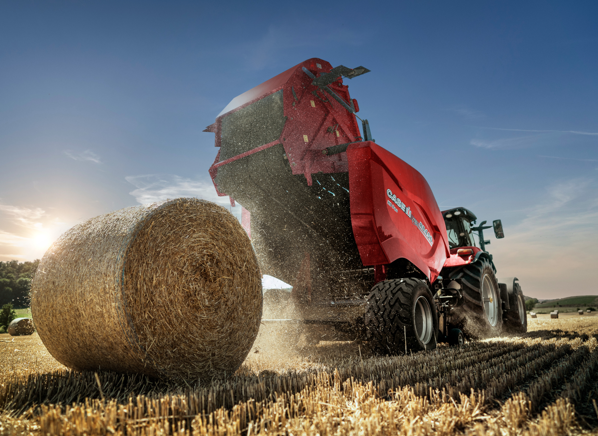 RB 456 HD PR   Puma 165 CVXDri-caseih_rb_455_hd_pro_0820_a9_09549_ret-78b4f32a19d84183932293cf3b178525_1_v2.jpg