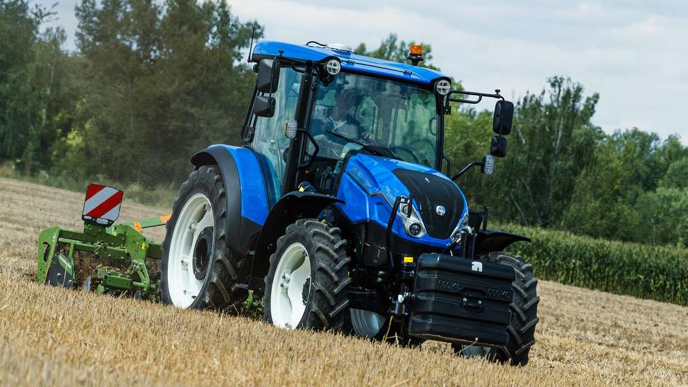 Power, Agility, Connectivity: New T5S Tractors