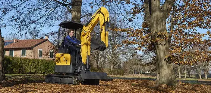 mini-crawler-excavators-undercarriage-01