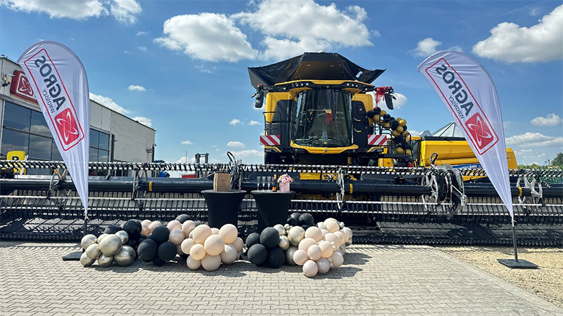 Pierwszy kombajn New Holland CR11 w Polsce – uroczyste przekazanie u dealera Agros Wrońscy