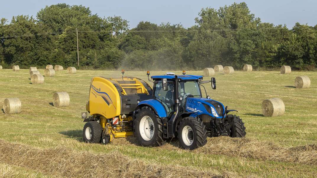 Roll-Belt™ 180 PLUS und 150 PLUS: neue variable Rundballenpressen mit klarem Fokus auf fortschrittliche Telemetrieoptionen, Konnektivität und Langlebigkeit - sowie das neue Nature's Net Wrap, einem kompostierbaren Ballennetz