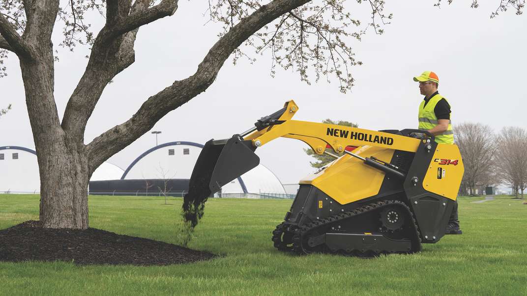 Au salon Agritechnica 2023, New Holland dévoile les innovations électriques introduites dans sa gamme compacte construction