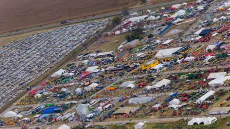 CASE Construction Equipment at Nampo 2025