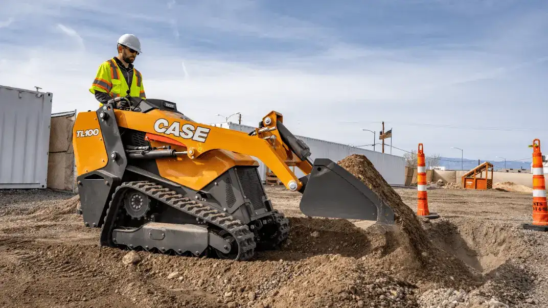 CASE TL100 Mini Track Loader - Utility Expo
