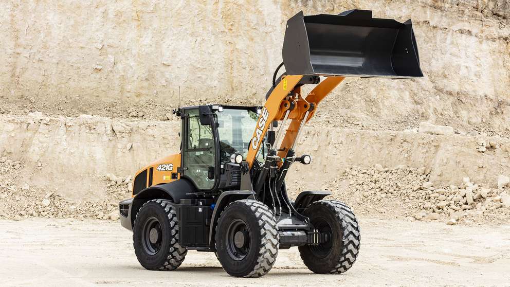 CASE takes on 100hp segment with new 421g Wheel Loader