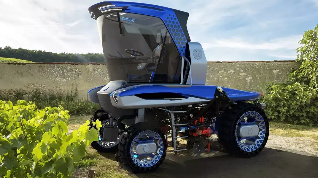Lo Straddle Tractor Concept di New Holland premiato ai German Design Awards 2023