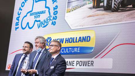 Premi New Holland - T6 Trattore Methane Power