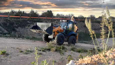 V-Series Backhoe Loaders