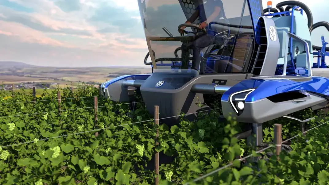 New Holland wins with Straddle Tractor Concept and with FPT Industrial TK4