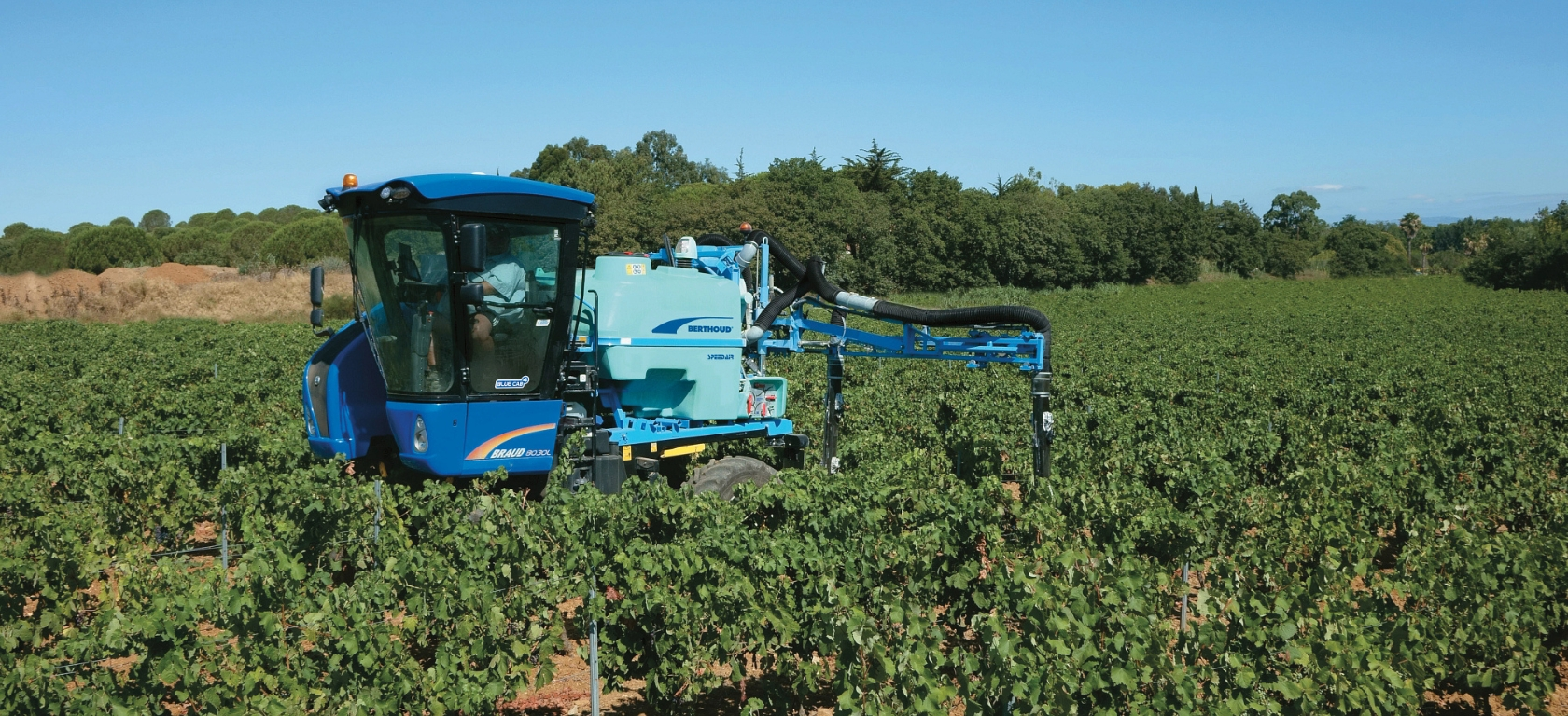 Braud Compact Grape Harvester - Wine Harvester