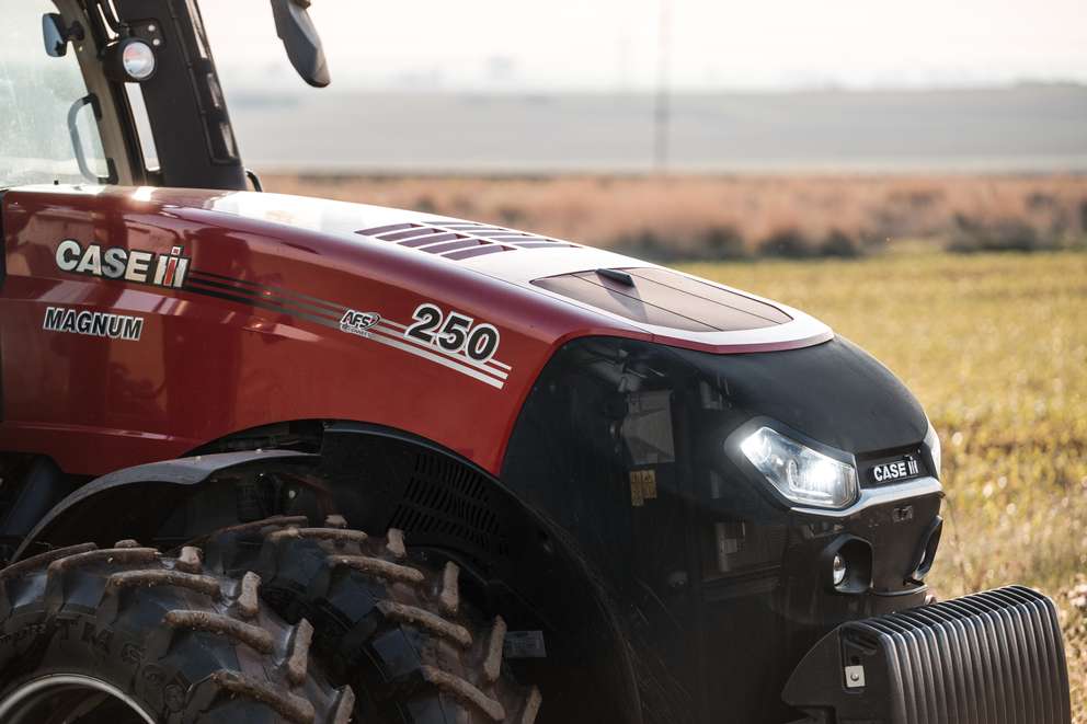 AFS Connect Magnum™ 250 Tractor (82).jpg