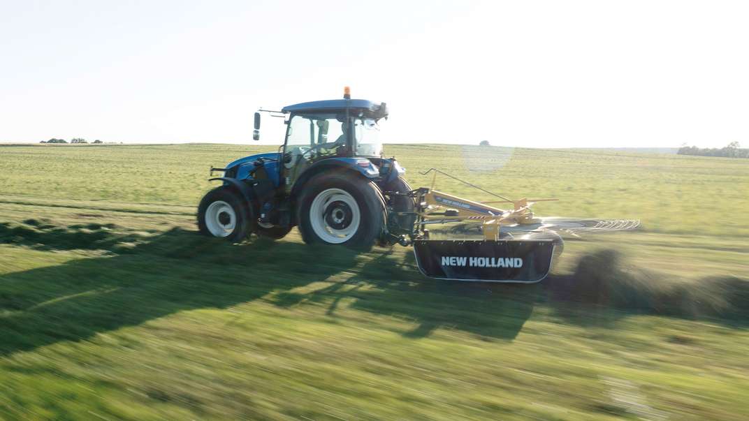 New Holland dévoile son nouveau tracteur T5S au SIMA