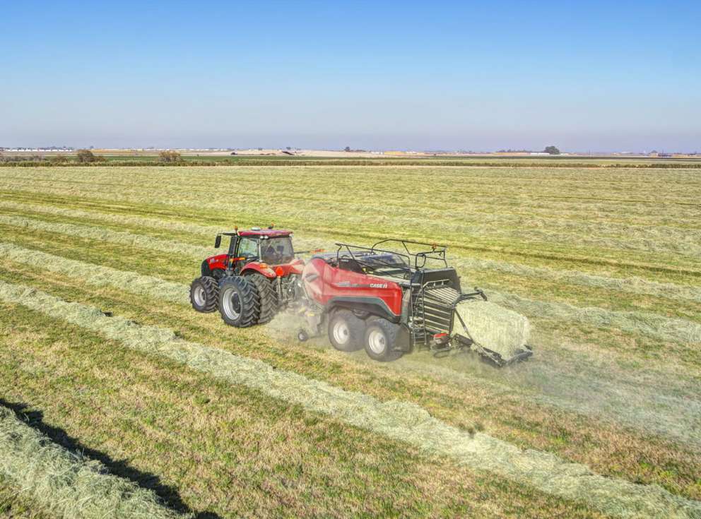 Magnum 310 and LB436 Baler