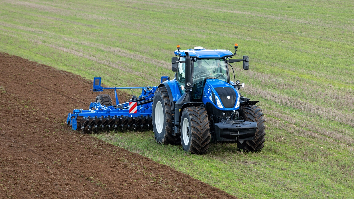 New Holland Guidance and machine Automation - New Holland PLM - (Precision Agriculture)