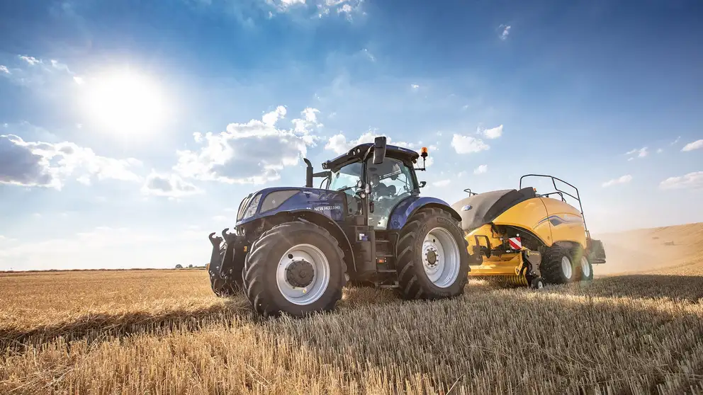 New Holland Agriculture debuts world's first LNG tractor